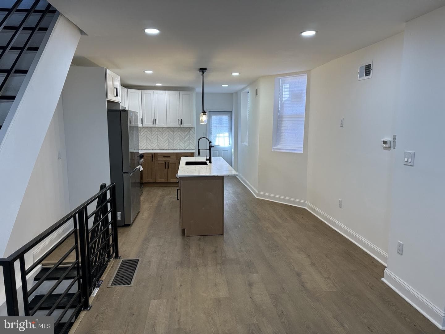 5632 Larchwood Avenue photo 19