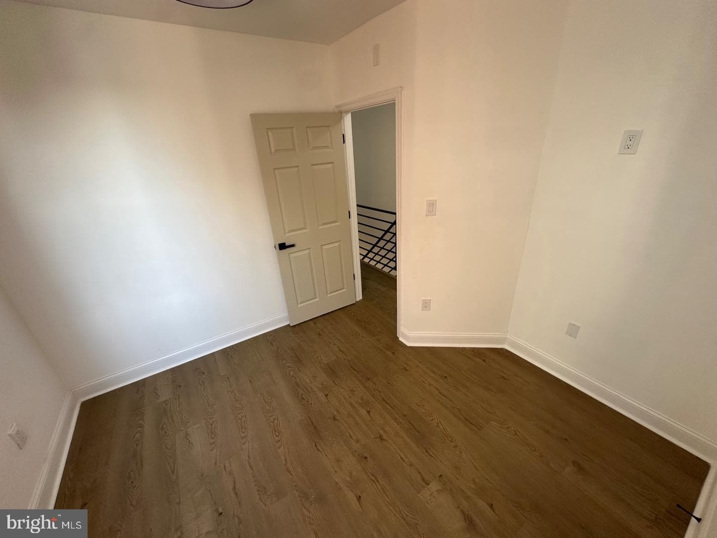 5632 Larchwood Avenue photo 27