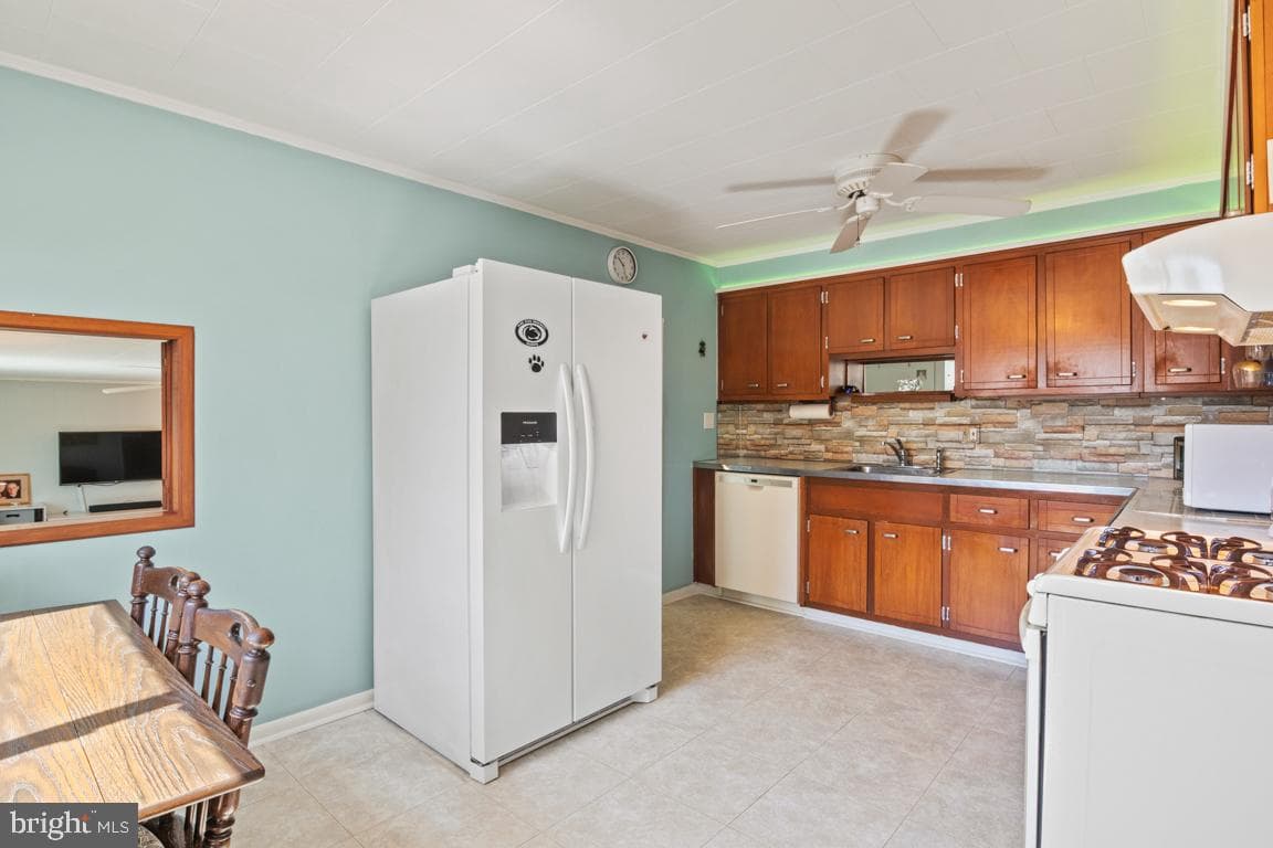 9735 Glenhope Road photo 17
