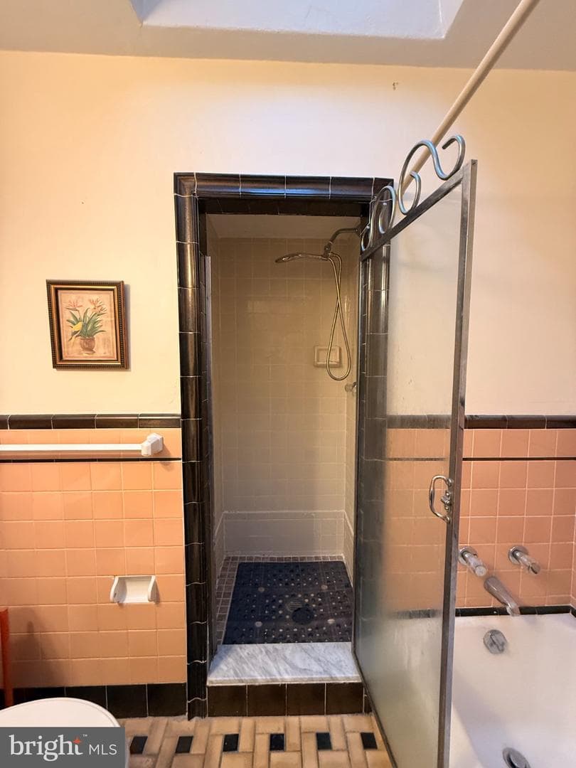 3148 Rawle Street photo 21
