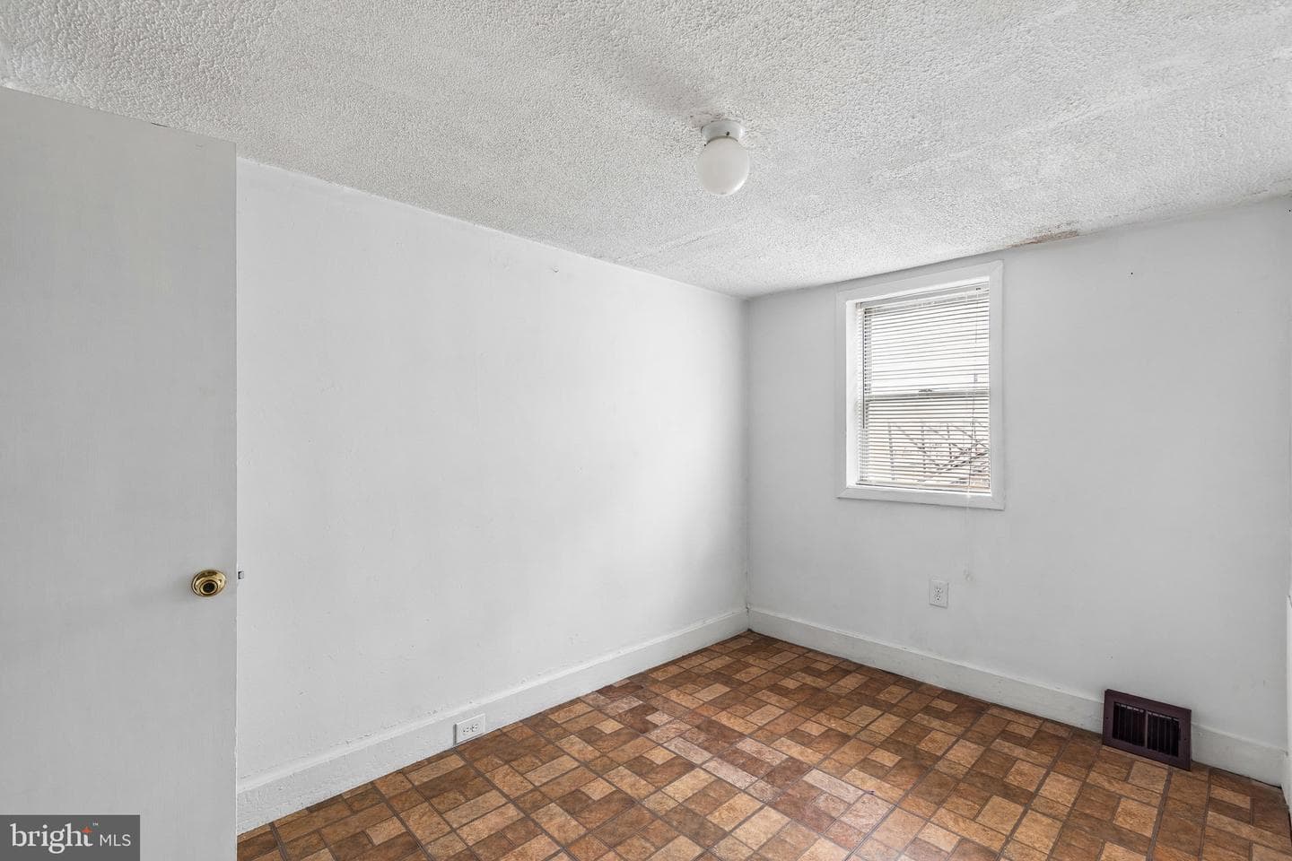1448 S Bouvier Street photo 13