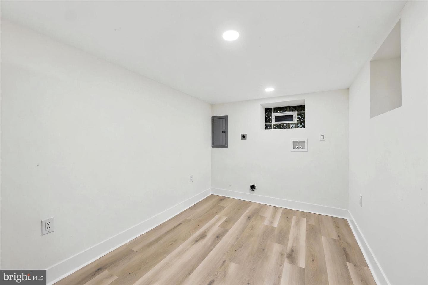 5751 Rodman Street photo 26