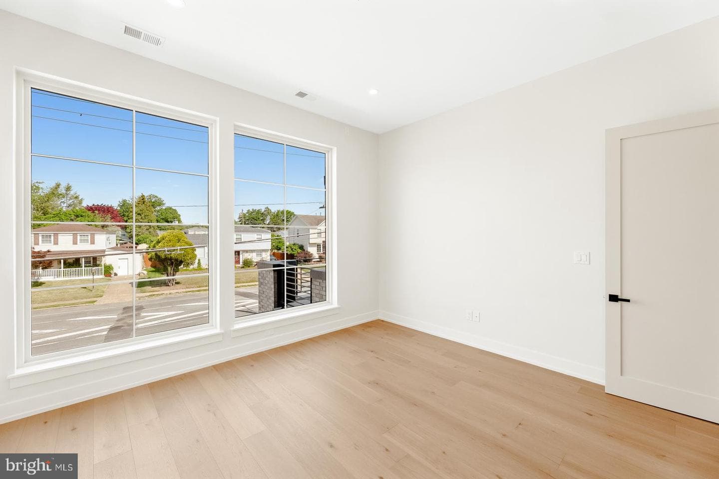 9741 Krewstown Road photo 35