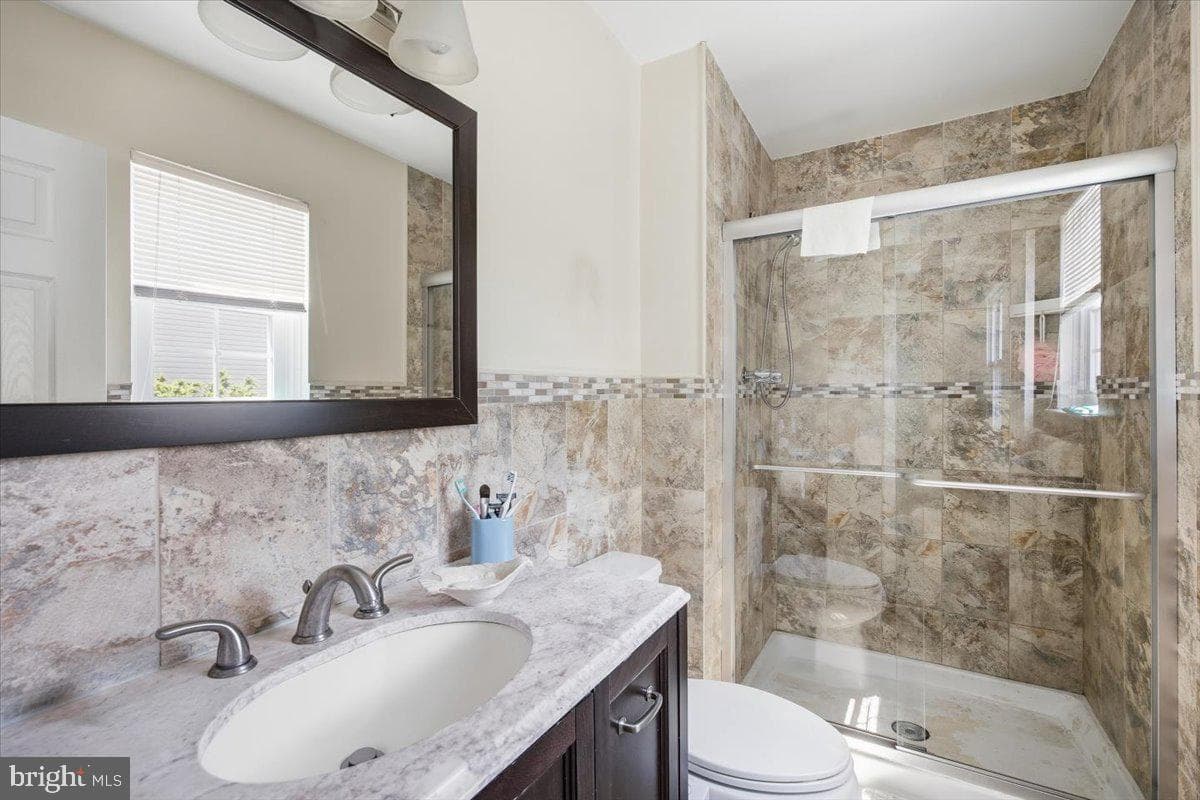 10882 Knights Road photo 18
