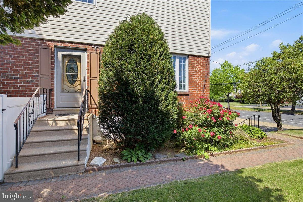 10882 Knights Road photo 4