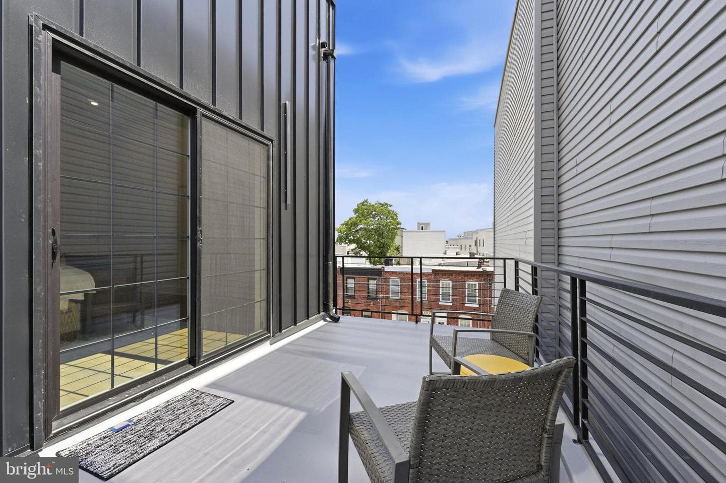 2506 E York Street photo 36