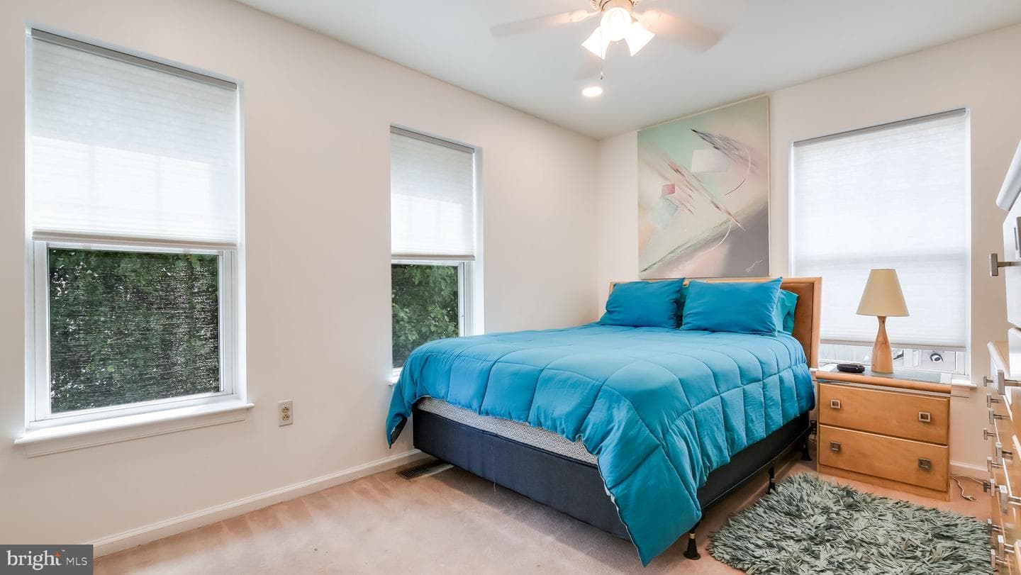 1811 N Franklin Street photo 22