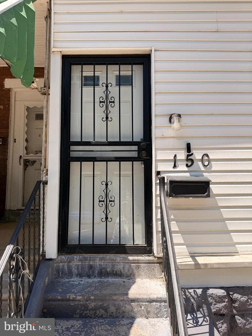 150 N Redfield Street