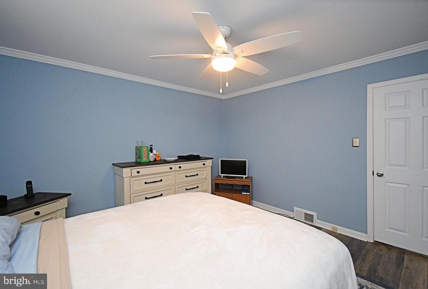 3349 Holme Avenue photo 23