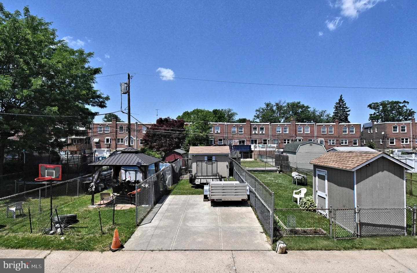 3349 Holme Avenue photo 32