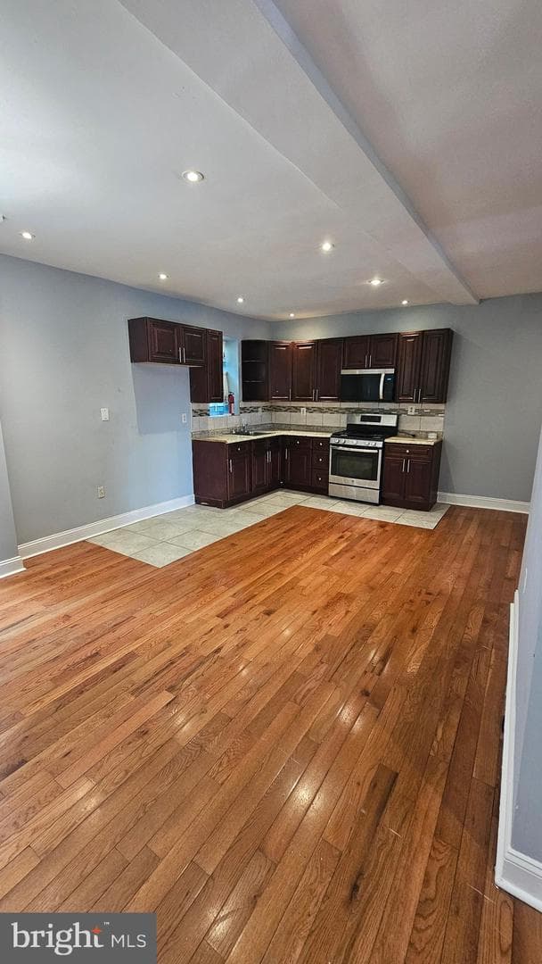 4124 Longshore Avenue photo 8