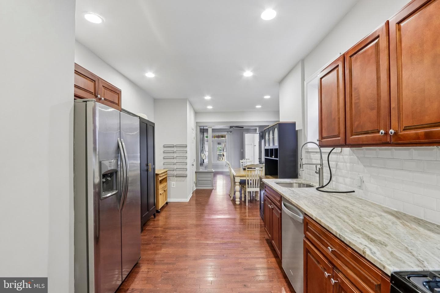 5217 Greenway Avenue photo 9