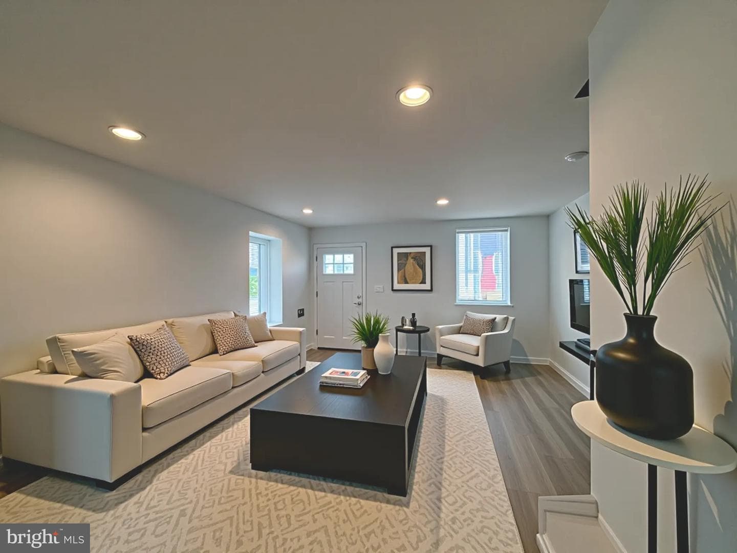 140 W Price Street photo 5