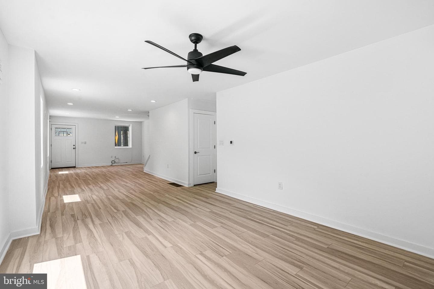 140 W Price Street photo 8