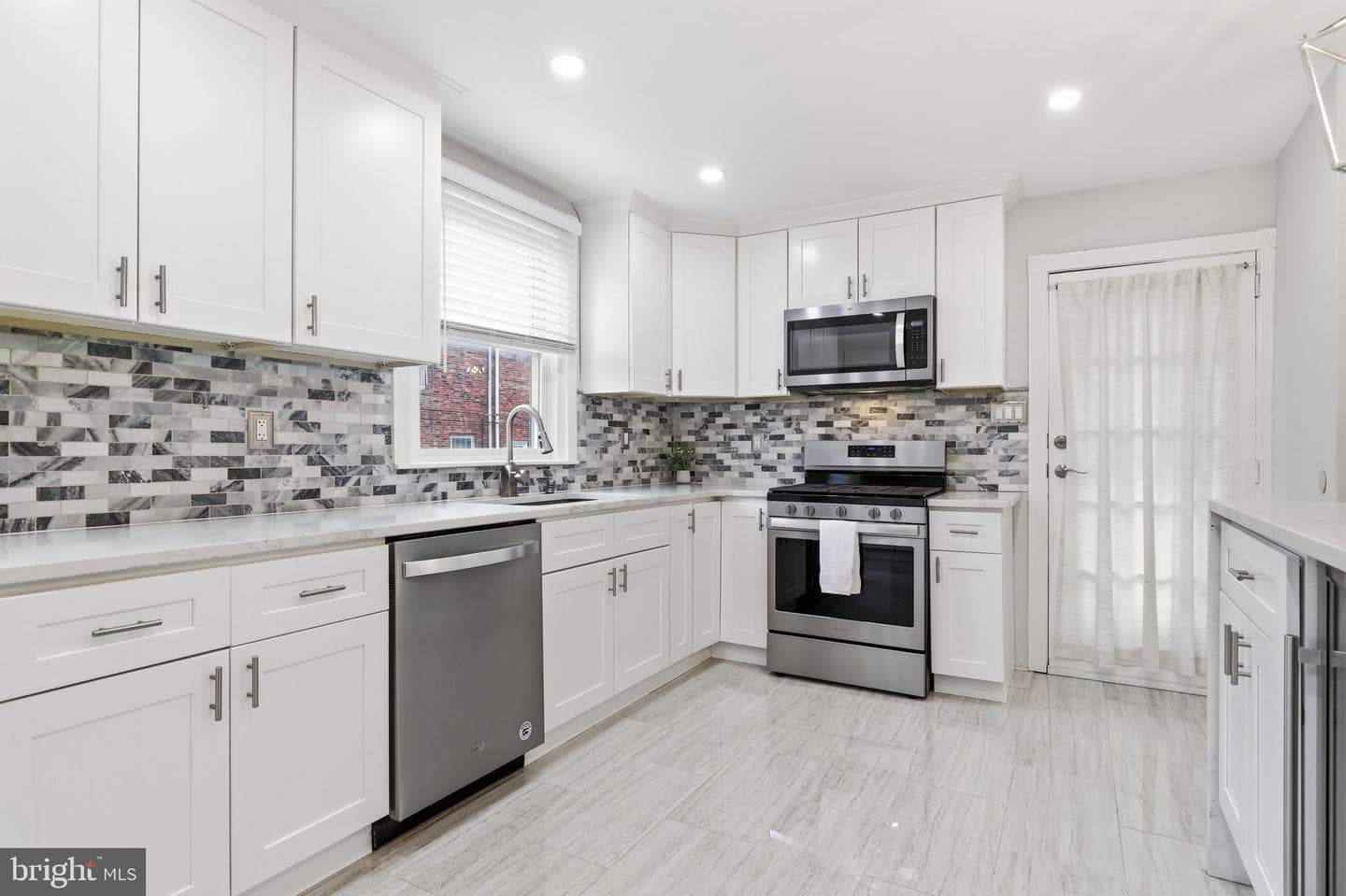 1315 E Cliveden Street photo 12