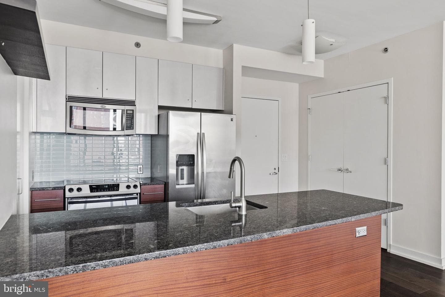 2101 Market Street #805 photo 6
