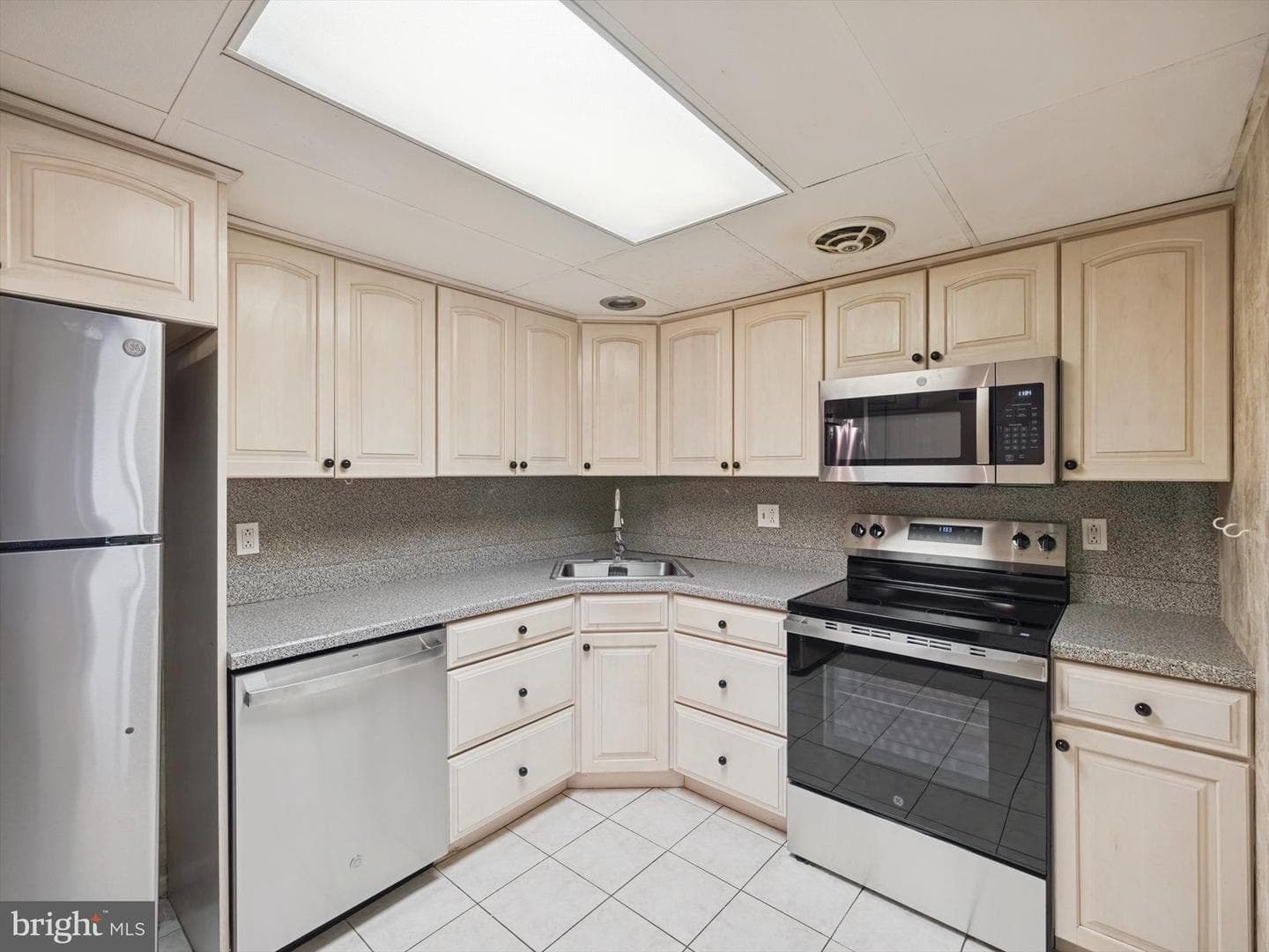 3204 Delaire Landing Road #3204 photo 11