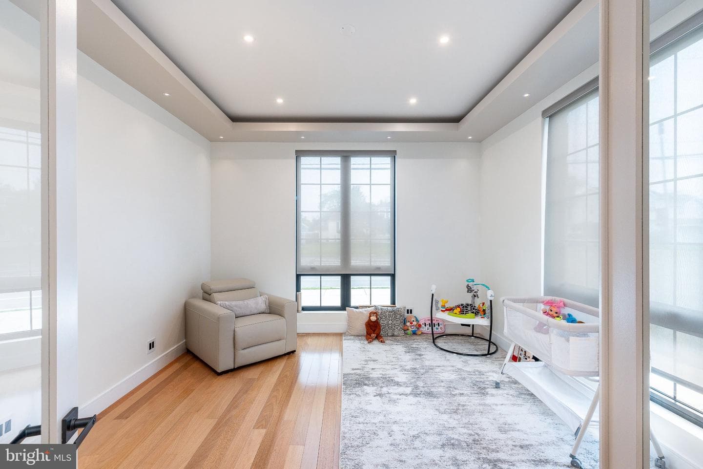 9739 Krewstown photo 26