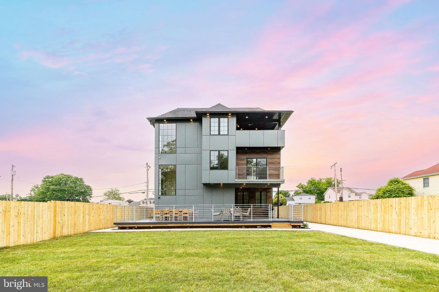 9739 Krewstown photo 83