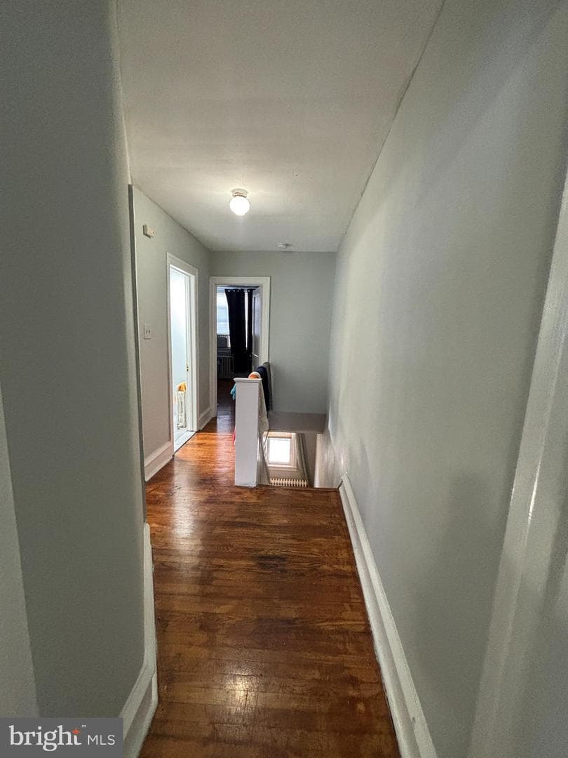 537 Anchor Street photo 8