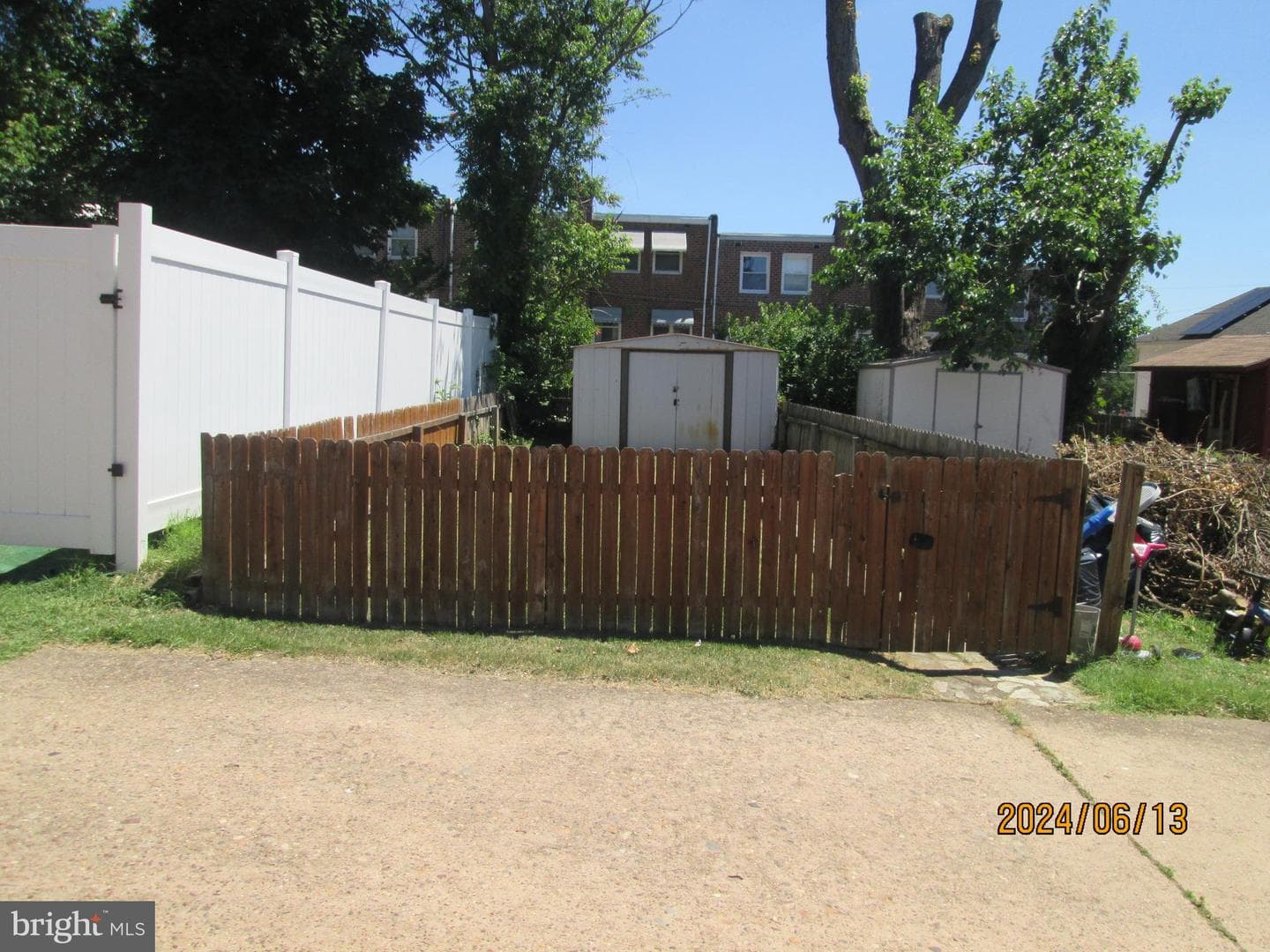 3427 Stanwood St photo 18