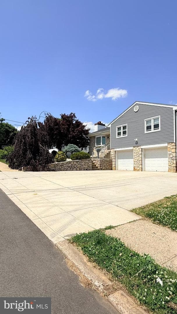 3737 President Street photo 11