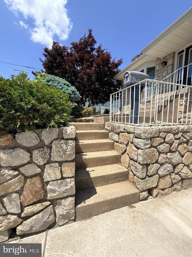 3737 President Street photo 14