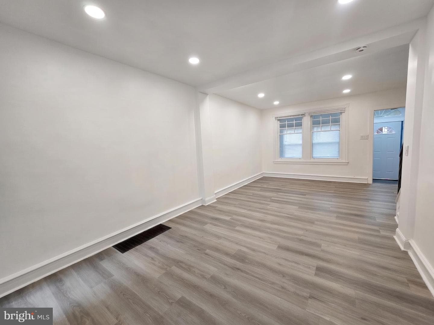 322 W Wellens Avenue photo 4