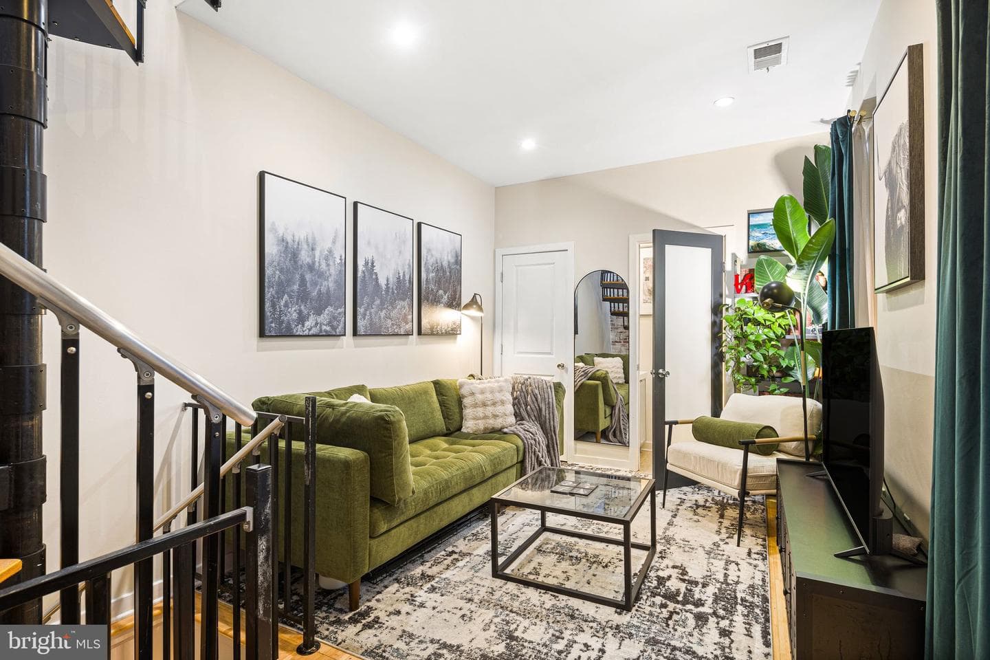 411 S Carlisle Street #4