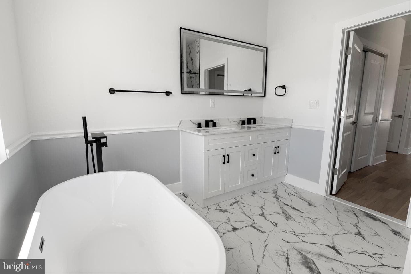 1341 N 29th Street photo 26