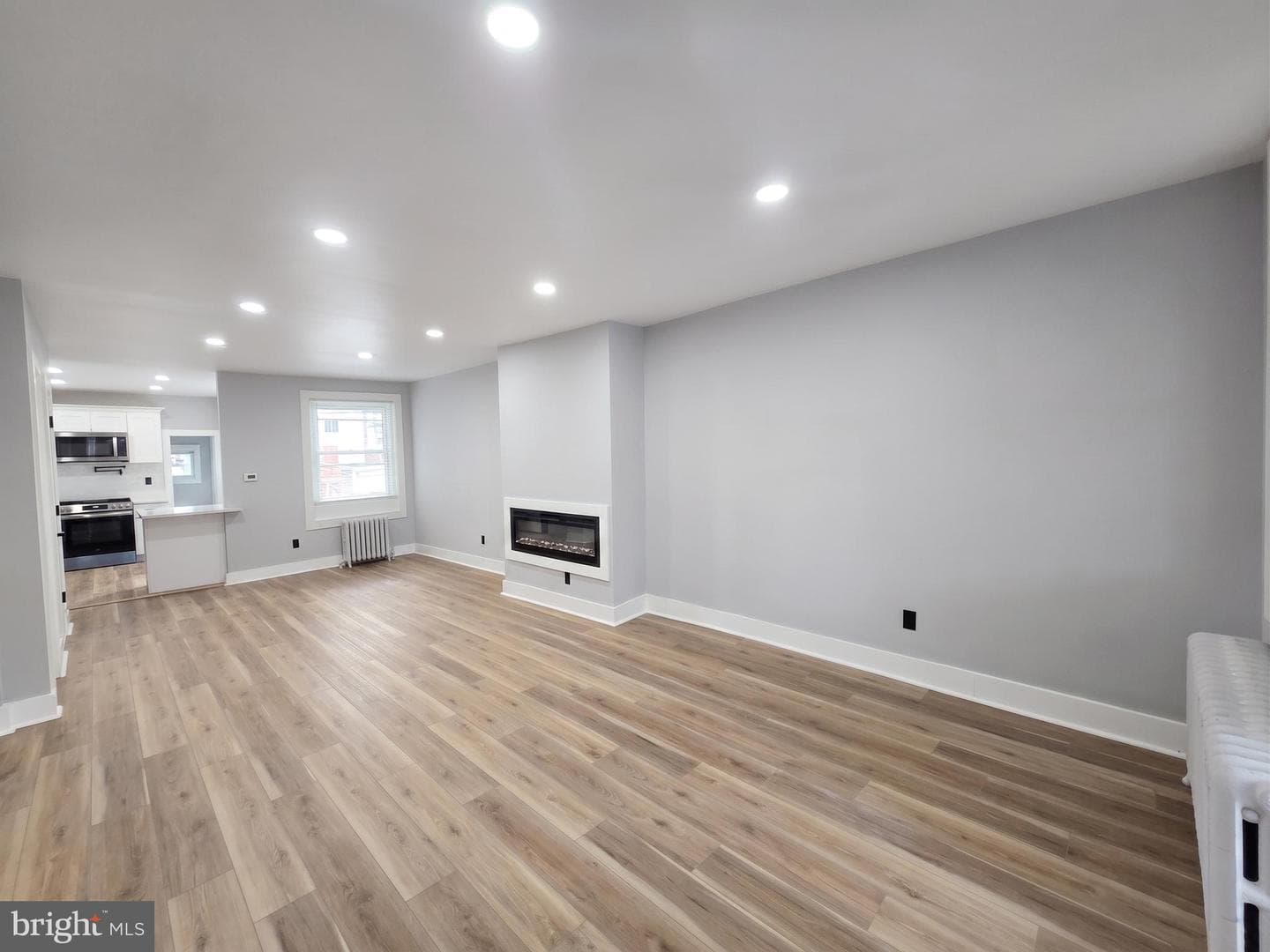 5620 N Camac Street photo 7