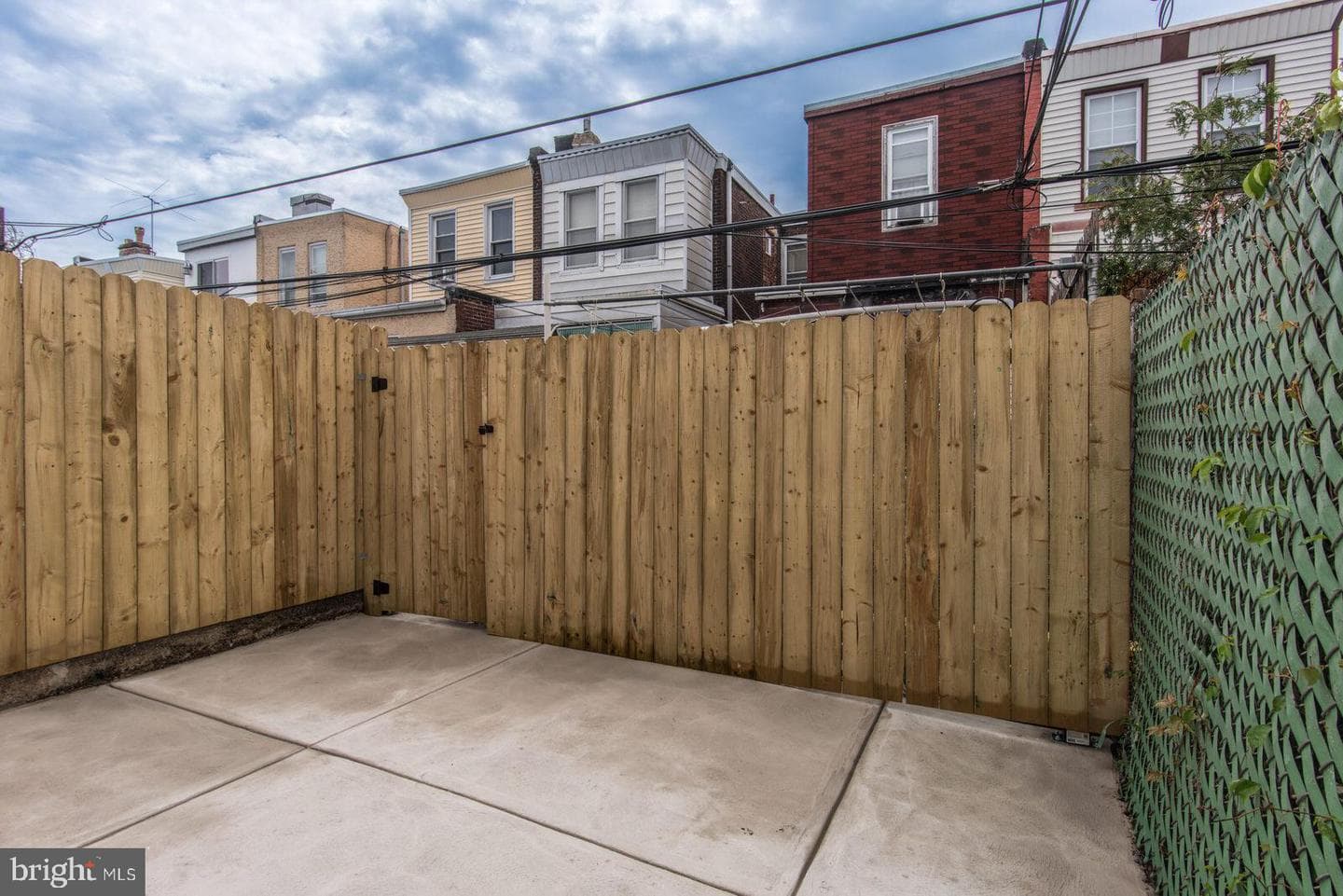 3143 Livingston Street photo 54