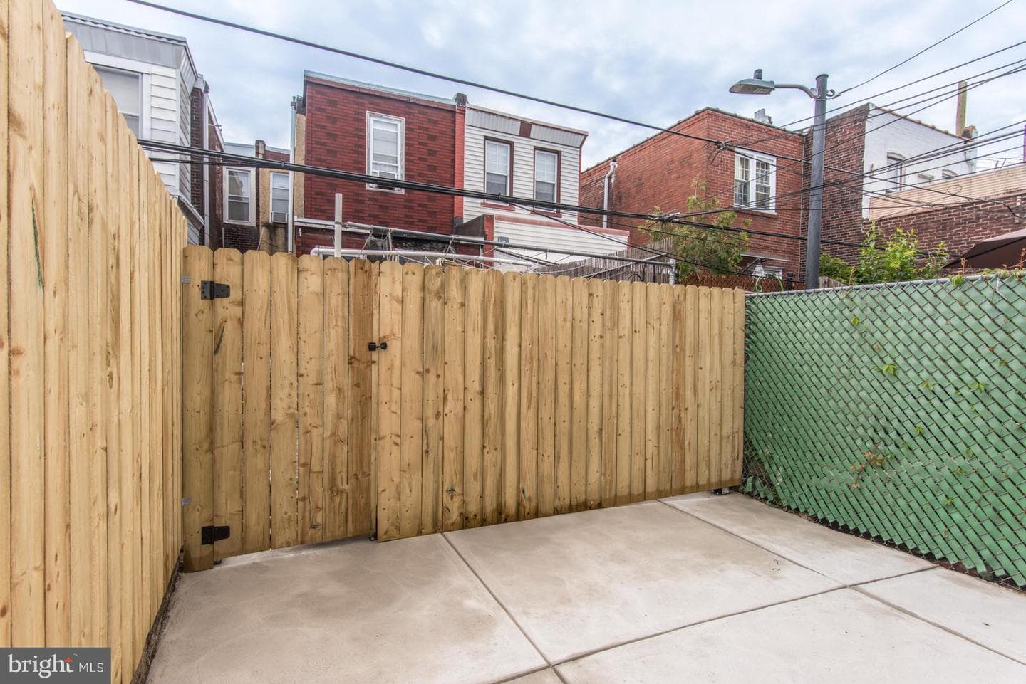3143 Livingston Street photo 55