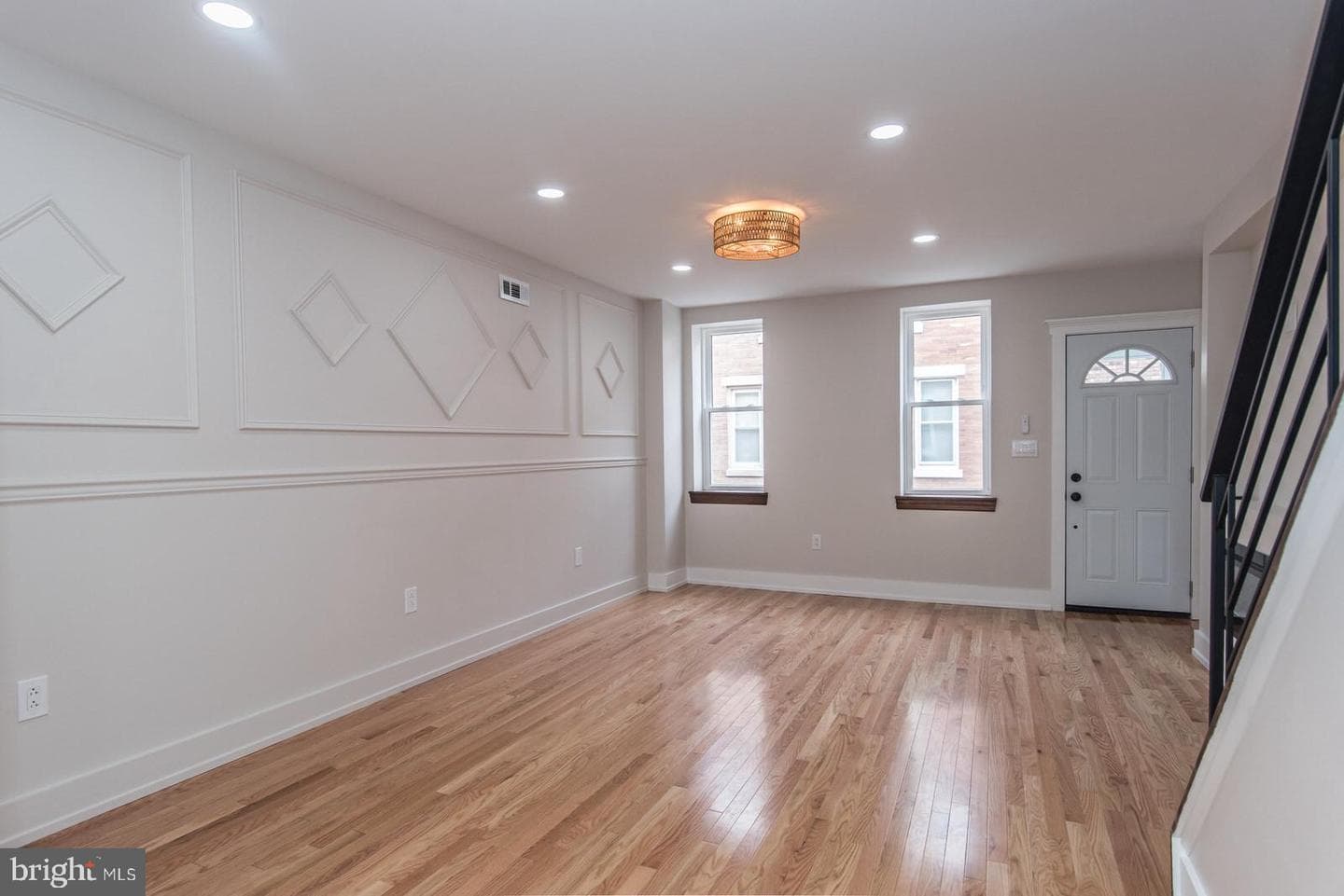 3143 Livingston Street photo 6