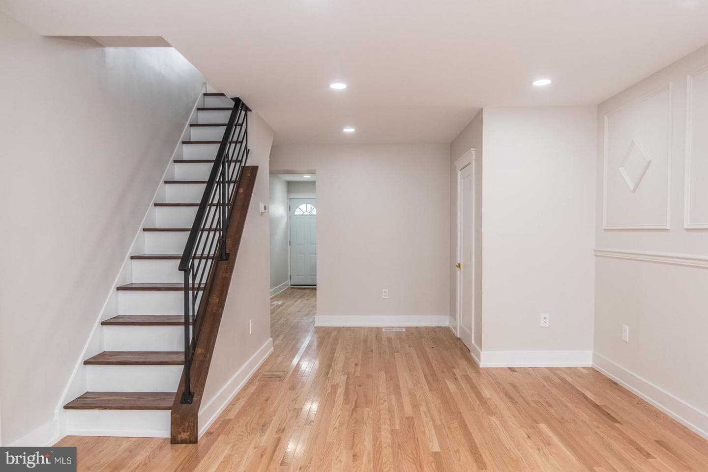 3143 Livingston Street photo 8
