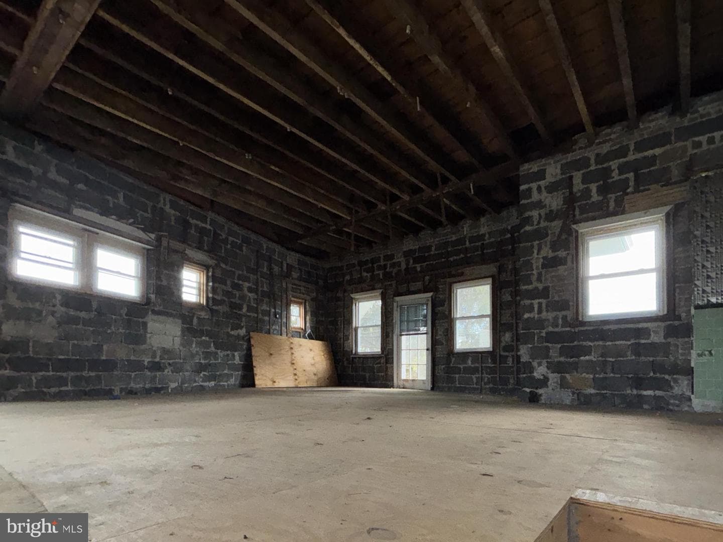 4401 Sherwood Road photo 3