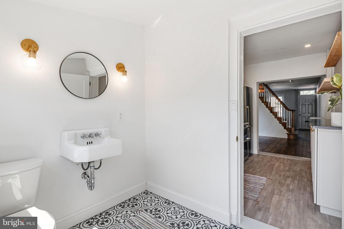 2331 Almond Street photo 8
