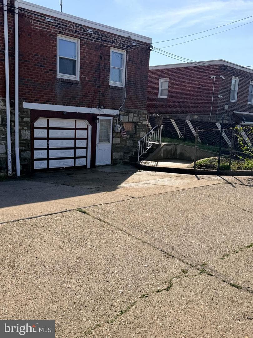 1621 Strahle Street photo 54