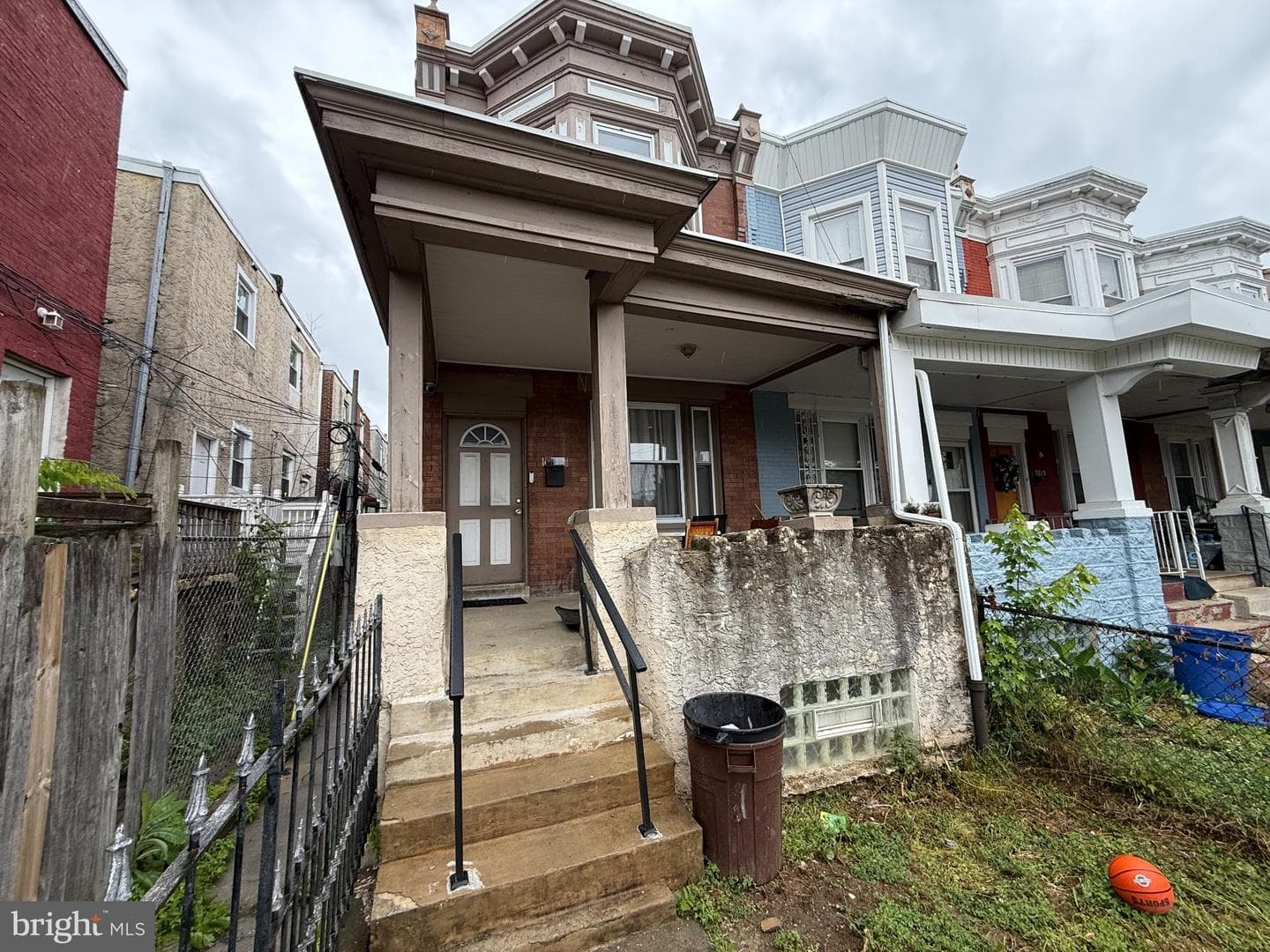 5555 Webster photo 22