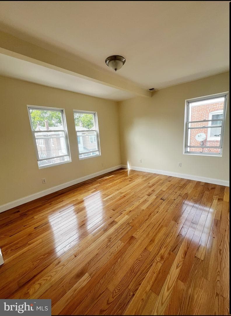 7020 Gillespie Street photo 13