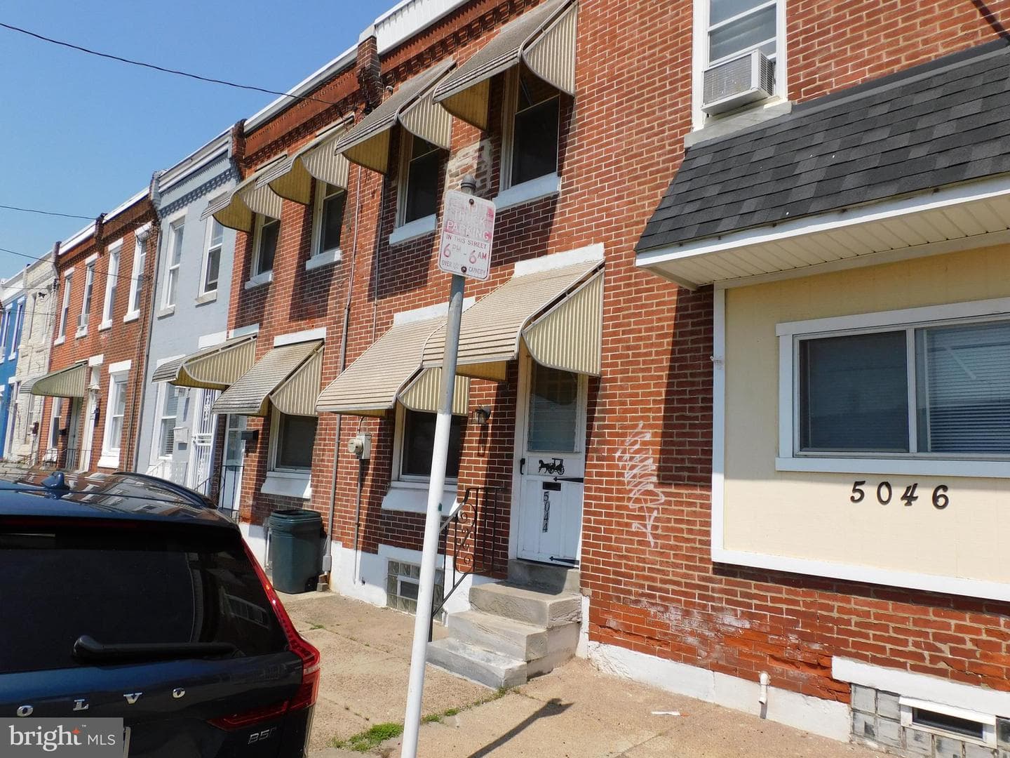 5044 James Street photo 4