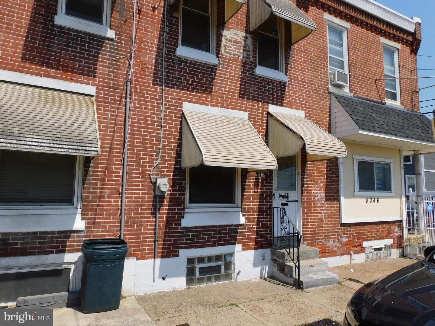 5044 James Street photo 5