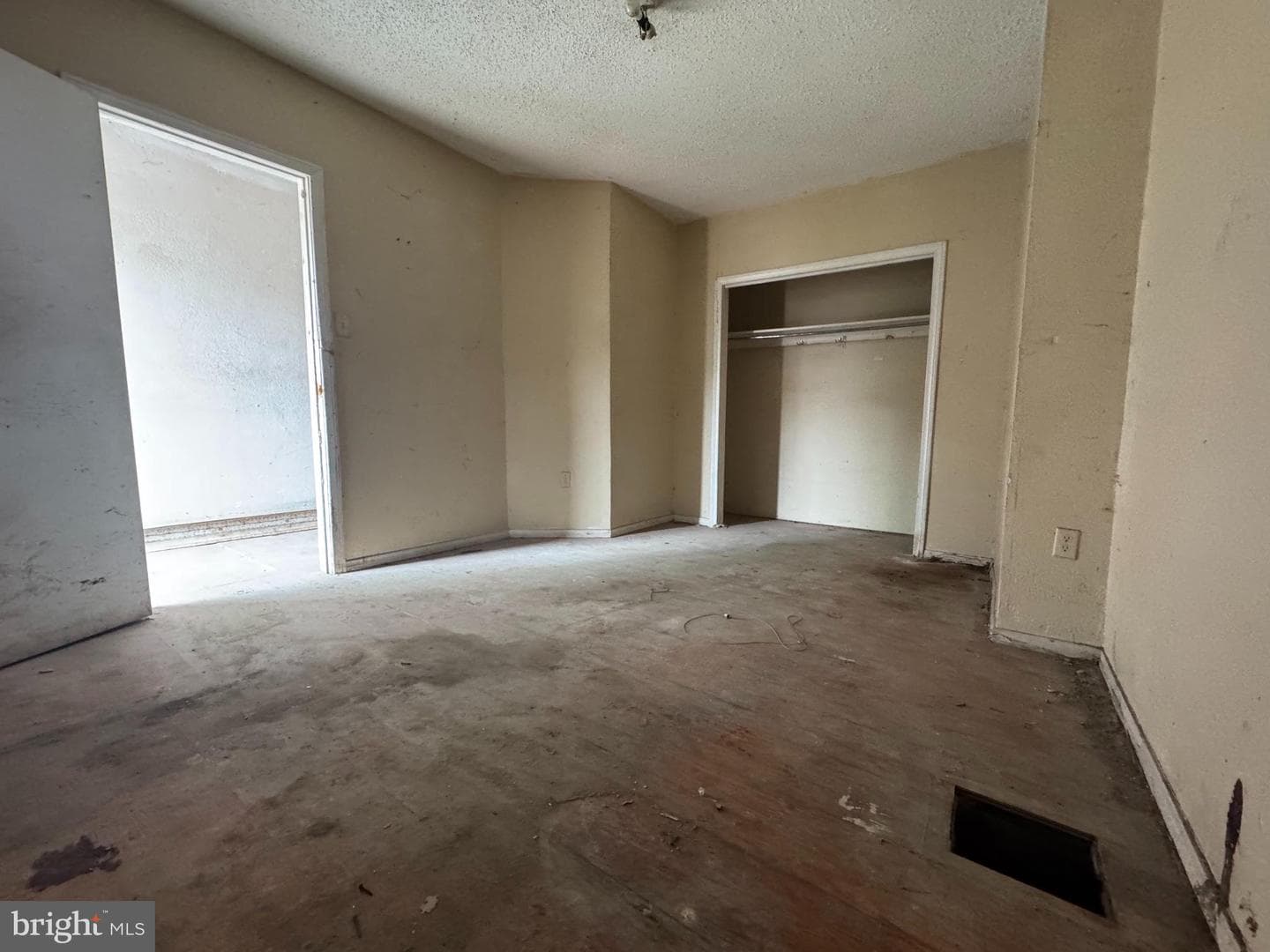 1209 W Susquehanna Avenue photo 9