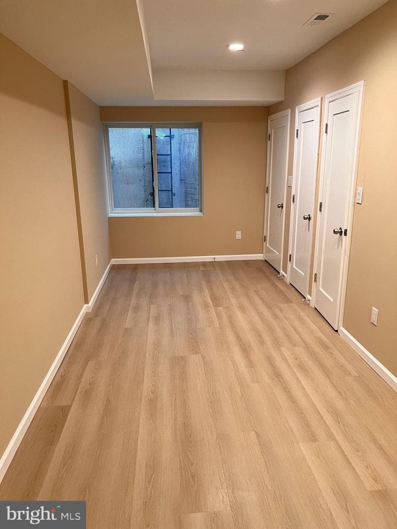 540 Edgley Street photo 7