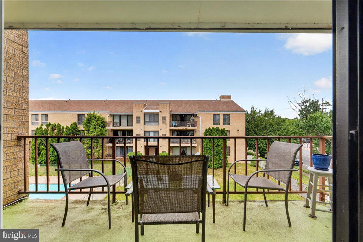 8930 Krewstown Road #310 photo 24