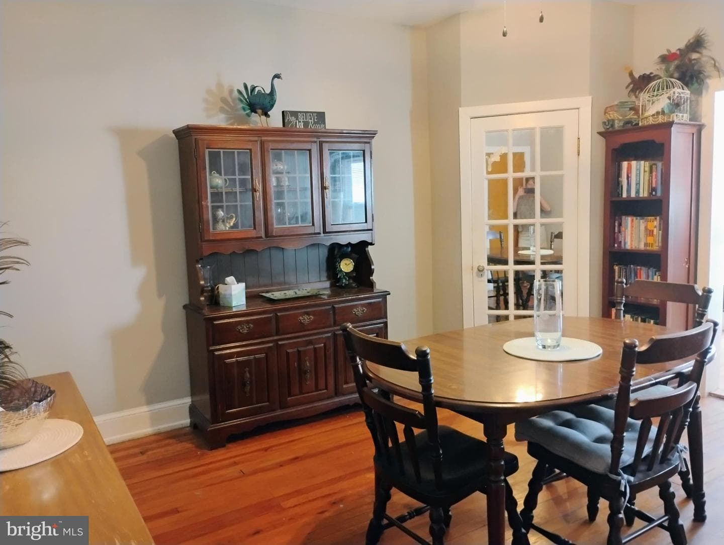 575 Conarroe Street photo 9