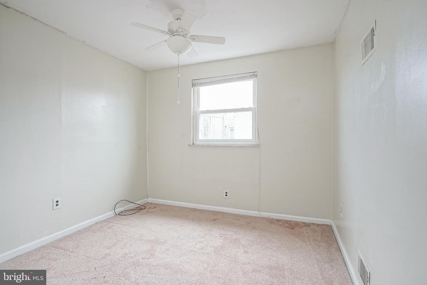 2645 S Alder Street photo 12