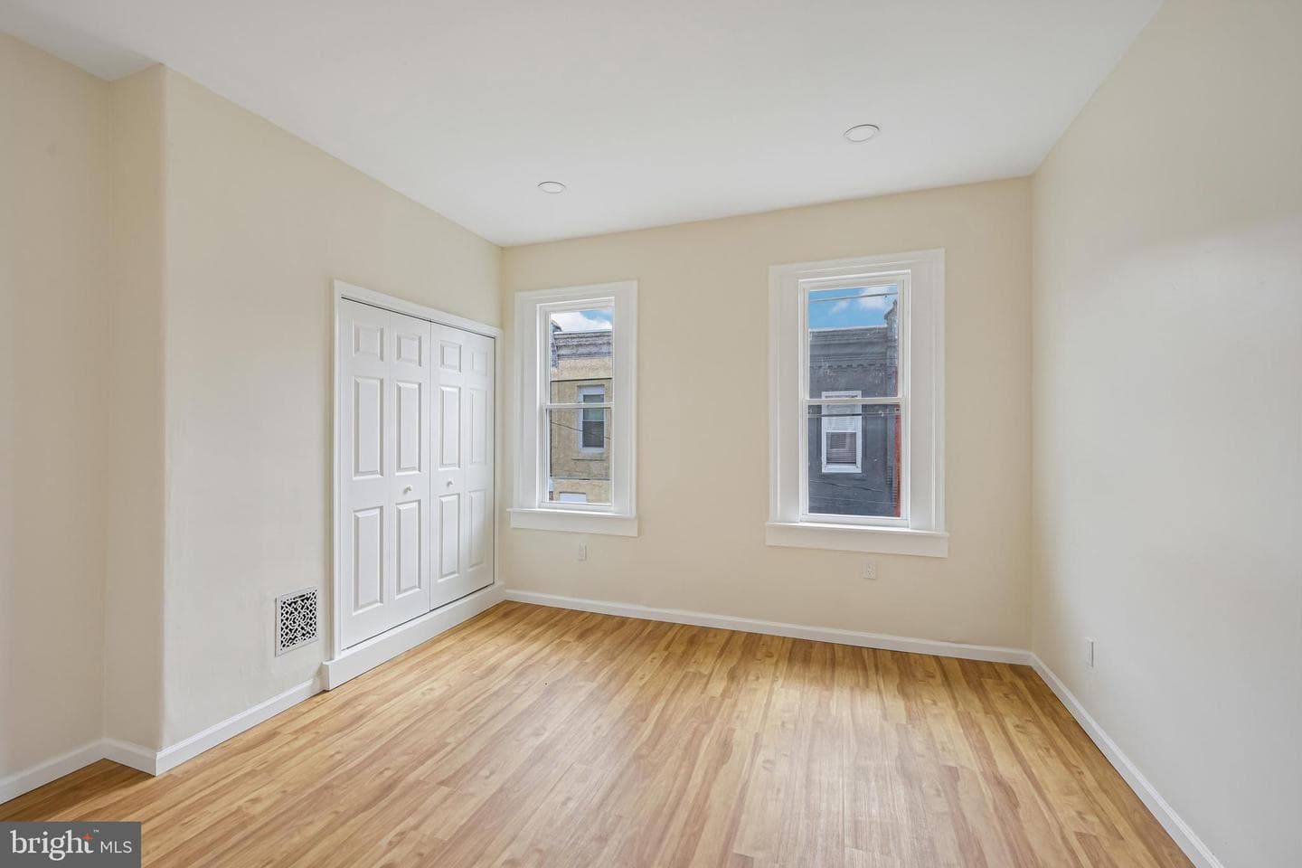 1716 N Hollywood Street photo 60