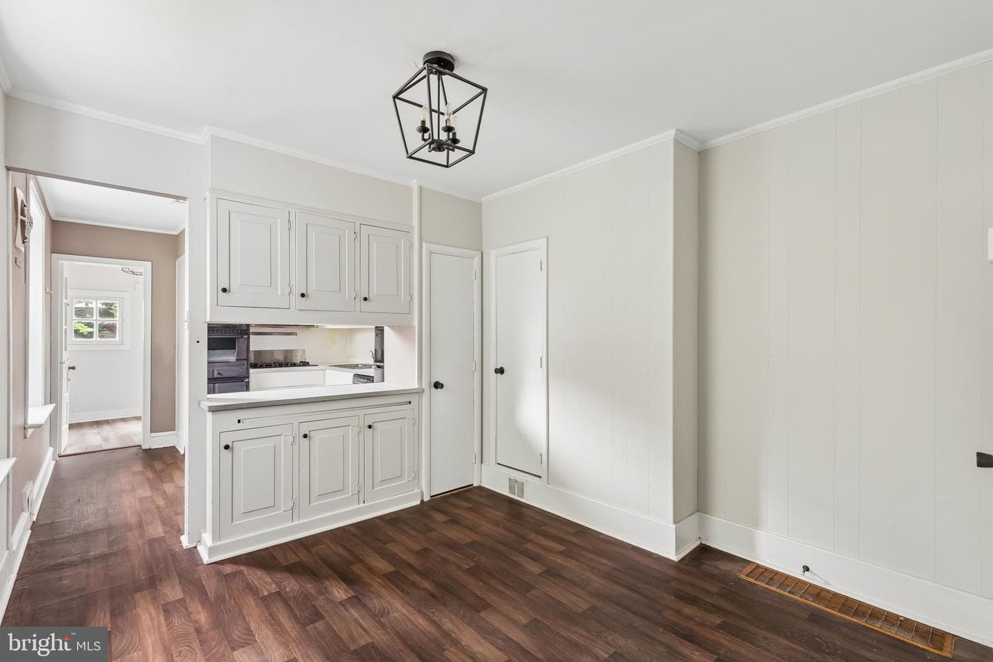 2306 E Dauphin Street photo 9
