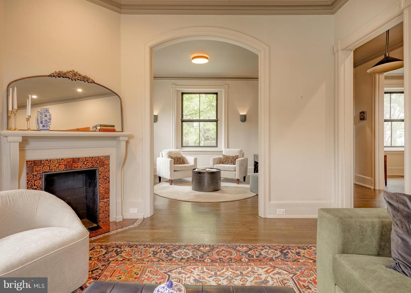 148 W Highland Avenue photo 10